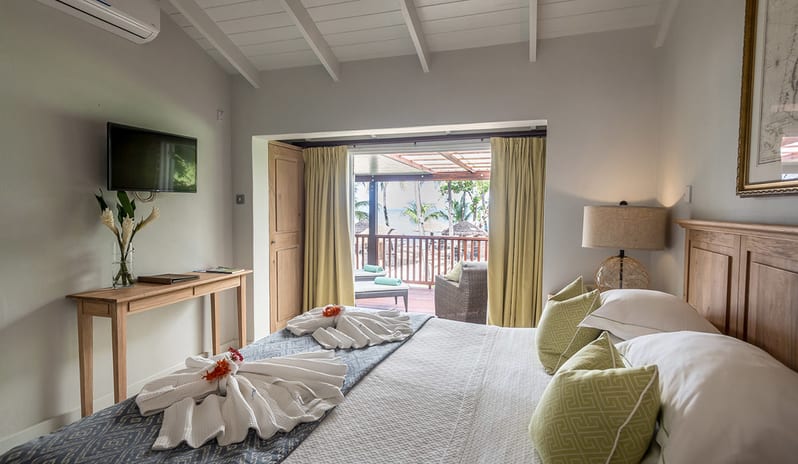 East Winds-Ocean Front Room 1_649